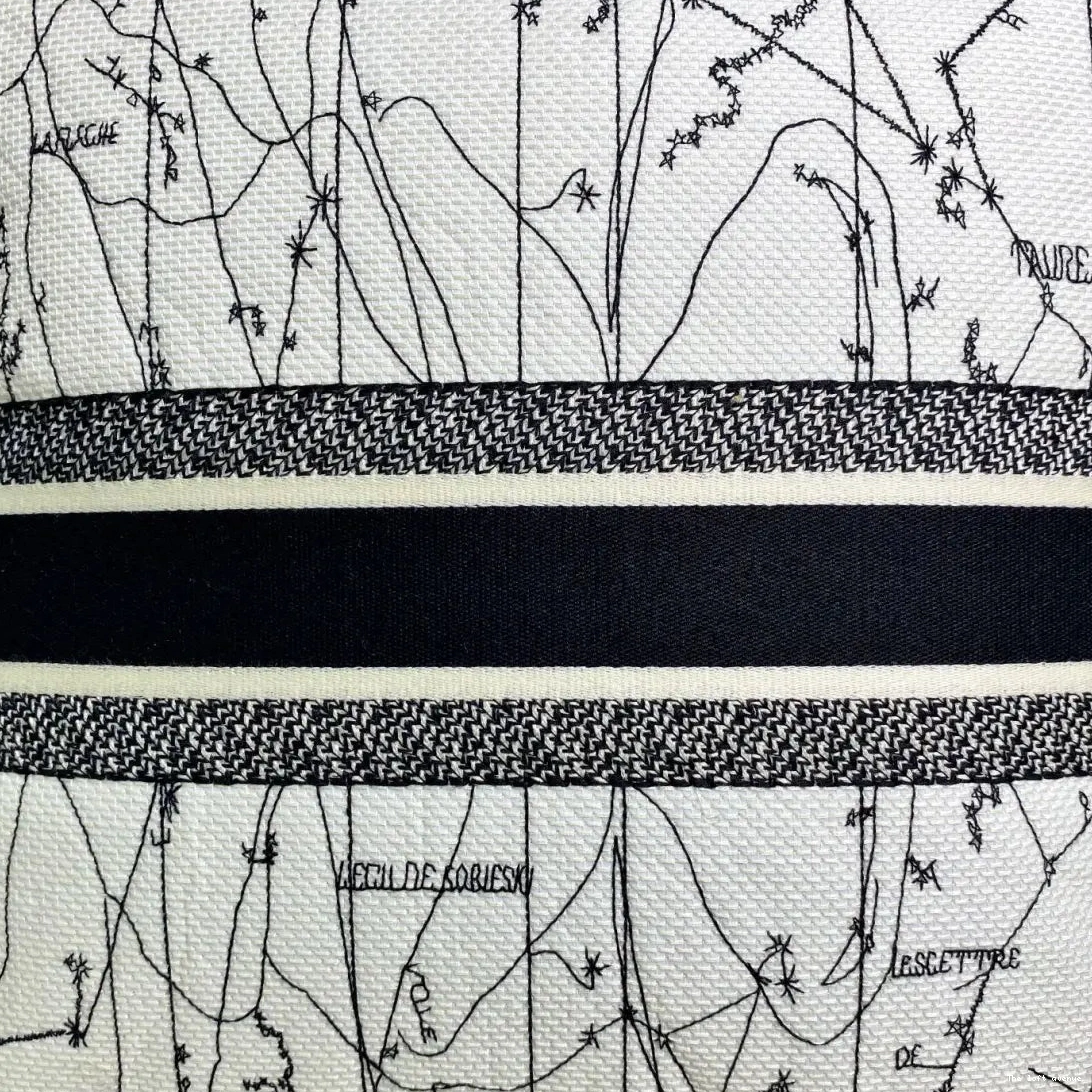 CHRISTIAN PILLOW BLACK MOTIF WORLD 0820
